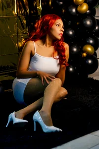 AmiraDulcee Red elegance to close and start the year зображення