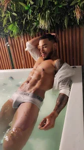 bruno_miller_ kullanıcısının Wet Time albümü -  7 fotoğraf