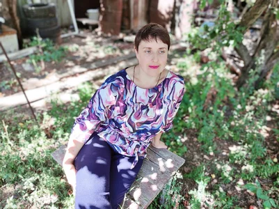 Rainbow_lady Public Pic 2