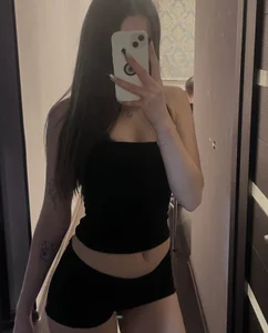 SensualEmi Public Foto