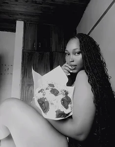 Naughty_Desiree Public Foto 8