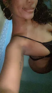 KRISSBROWN1 Public Pic 4