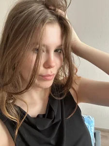 Juleeton sexy Pic 4