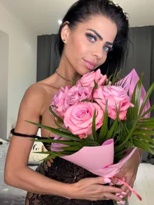 NicoleSmyth black is the best 😜 Immagine  5