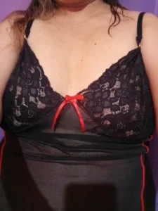 luanacurvy Public Pic 4