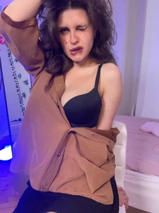 LumiNika's Hi, what do you think I need to do to start squirting? Sex Photo 5