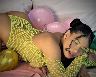 KETY_MILLER Paint My Body" and "Discover the message in the balloon Pic 2