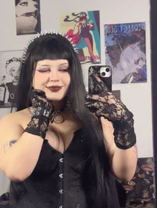 Scarleth_Shadow1 I'm not a vampire (But I feel like one) 圖片 4