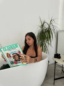 EmmyNoel Untold Stories Bilde