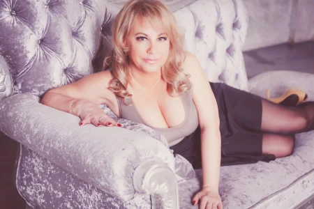 MatureOfKind Public Billede 3