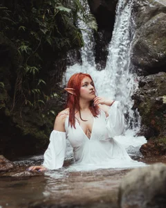 Sophia_Weest99 With the river ❤️‍🔥☺️ Pic 2