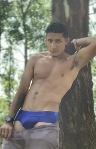 Would you miss with me in the forest? de pepe_joness  4 Imagens