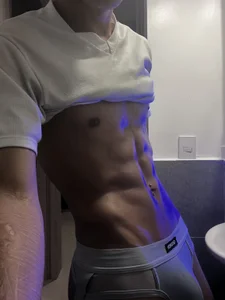 maximo_2019 My body and my abdomen Pic 8