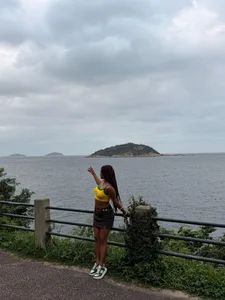 Lorena_Vieira_ 💌 - {count, plural, one {תמונה אחת} two {שתי תמונות} many {# ת מונות} other {# תמונות}}