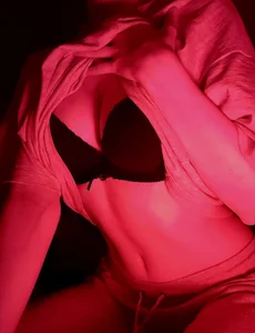 veronica_bubble u wanna play? Hình 3