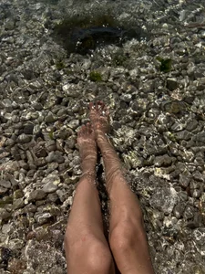 Kimsweet7 My sea feet Immagine  2