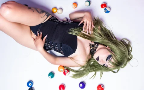 Intimacy in the Shadows 🖤 de Adeelinee  photos