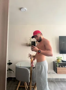 ThiagoHunk Public  2টি ছবি