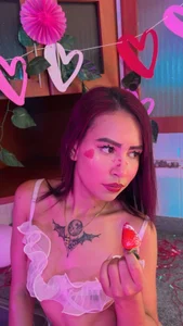 Keitty_fox27 💘Valentine's Day💘 Pic 5