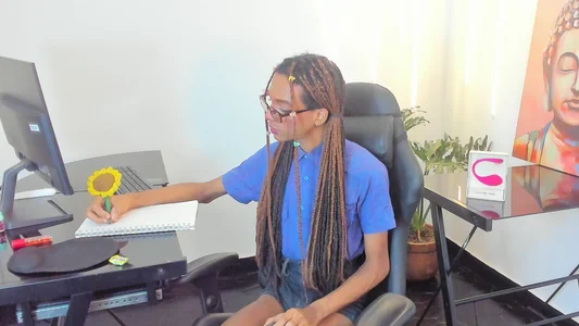 Let's warm up the office de DakotaRosee  7 Imagens