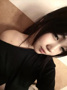 AliyaGibbons Public Foto