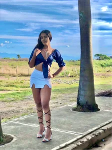 ScarlettVell your flirtatious Colombiana Pic