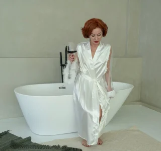 Jullia_Moor: Take a bath with me:? ( 6 фото)