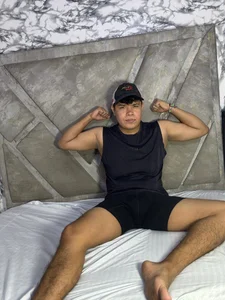 AdrianWalker hot baby Poză 5