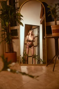 Liz_Ortega's XXX Nude Photo 4