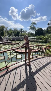 KarolinaHayes be on your knees Pic 4