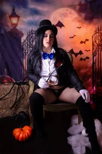 luce_williams: The magician of desire ( 5 фото)