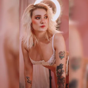 Pink for you od Avril_Maria  snímek