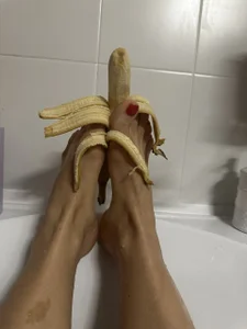 HEY od Mari69Juana  2 snímek