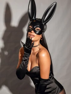 EllaaLuxのBlack sexy Bunny🐇の 2枚の写真