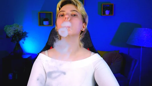 RocKStone_ underwater vaping?) Pic 3