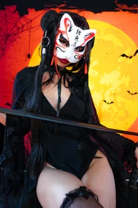 tatty_wilsonの💋 Warming up for a wicked Halloween night 🔥の 4枚の写真