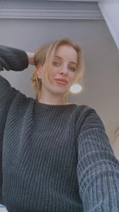 violet_blue_eyes Public Pic 3