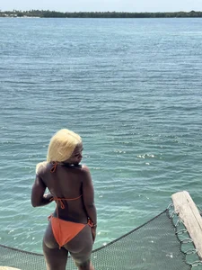 Ebony-Angel Public Pic 2