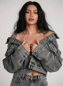 sassy_olivia Y2k Shoot  3টি ছবি