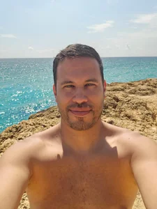 1710Mike Free Foto 3