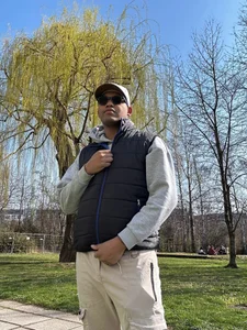 Yiskel Public Foto 3