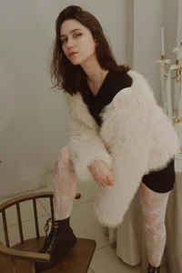 UnaMedison Getting ready for Christmas! Pic 4