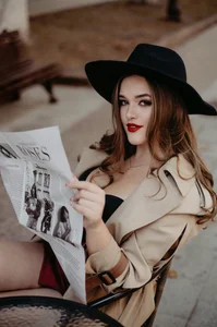 EmilyWhispers Public 사진 5