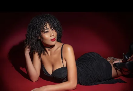 Sweett_Amara Red ❤️ Pic