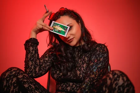 👅 de KatherineBond  2 Imagens