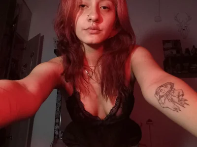 emilly_miracle Sweet and sassy Pic