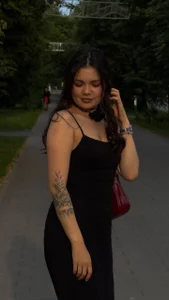 DemetriceYunkPublic Bild 6