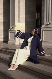 Momo_Ayase_ Almost a graduate 🎓now accepting contributions to my future. зображення 3