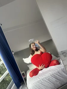 _blowjob_queenのValentine’s Day ❤️ 2025の 2枚の写真