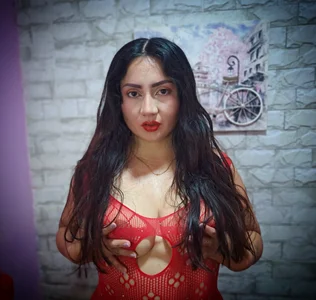 valentine's day 2026 de juliana_diaz  2 photos